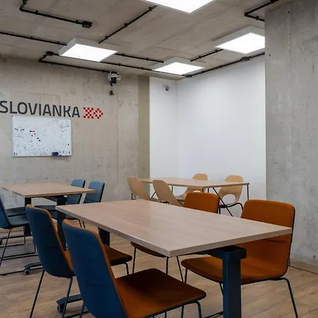 Citystay Slowianska In Lodz